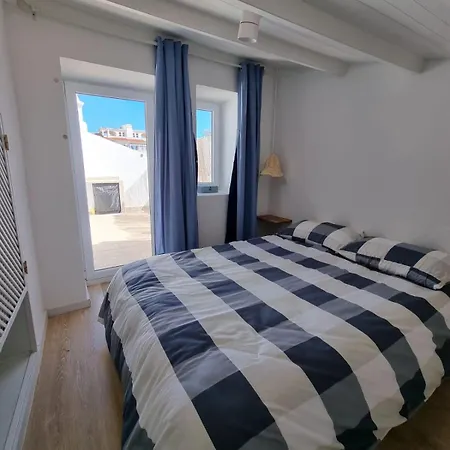 Casa *